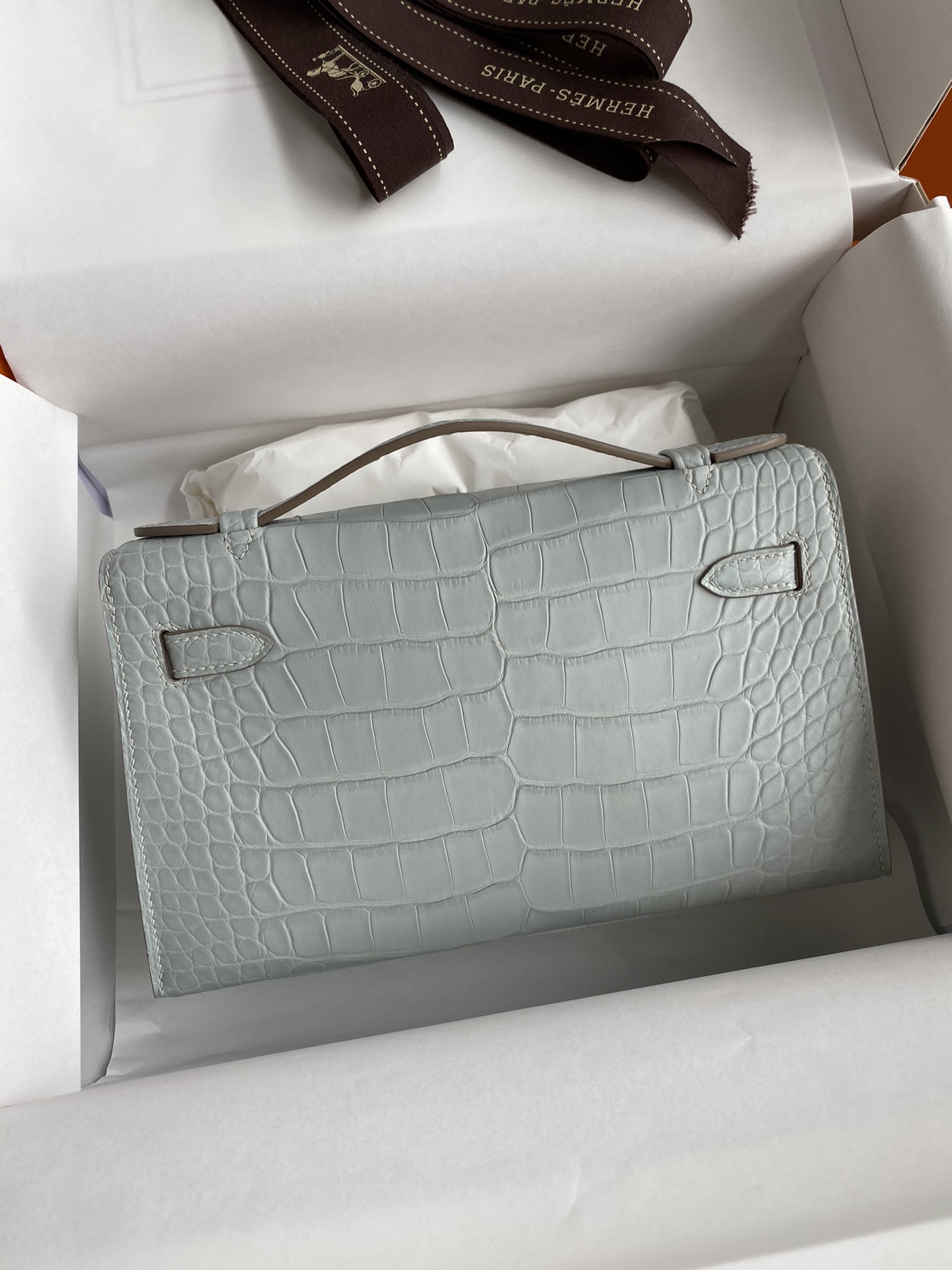 Hermes Mini Kelly Pochette 22cm Bag In Pearl Grey Matte Alligator Leather